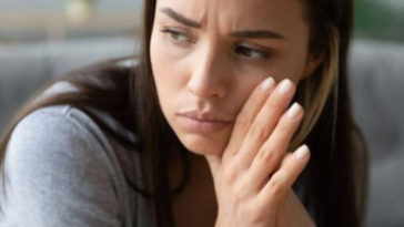 What to Do When You’re Feeling Anxious or Self-Conscious