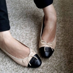 Dress Yourself As A Mom And We’ll Reveal Your Mom Aesthetic (14) (1) Ballet flats shoes