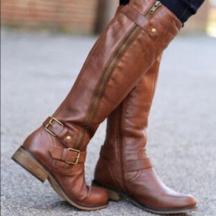 Dress Yourself As A Mom And We’ll Reveal Your Mom Aesthetic (15) (1) Tall boots shoes