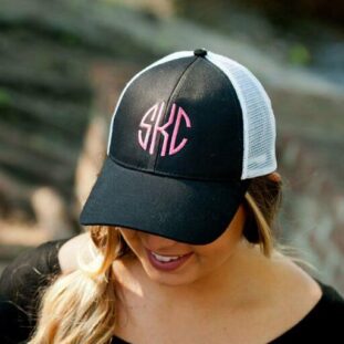 Dress Yourself As A Mom And We’ll Reveal Your Mom Aesthetic (2) (1) Baseball cap