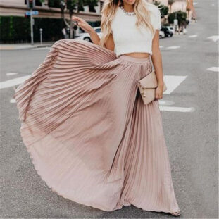 Dress Yourself As A Mom And We’ll Reveal Your Mom Aesthetic (6) (1) Flowy maxi skirt