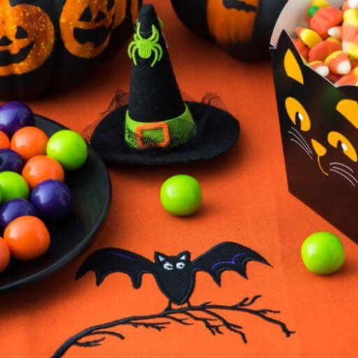 What Halloween Costume Matches YOUR Personality (1) Halloween candy