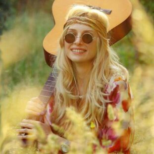 Which Fictional Popular Blonde Girl Are You (15) Boho chic