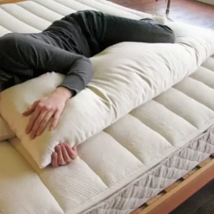 Which Love Islander Matches Your Personality (5) A cuddly body pillow
